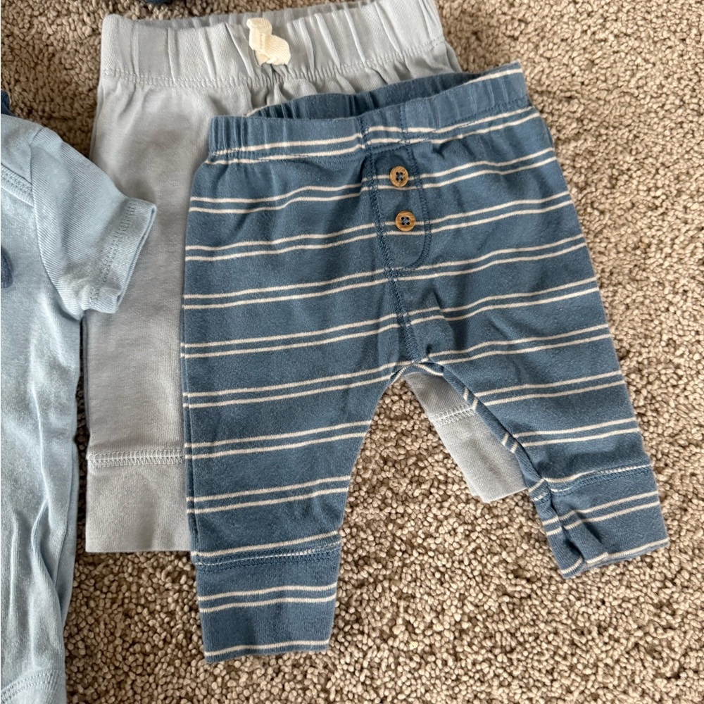 Carter’s Blue Layette Set - Picture 6 of 7